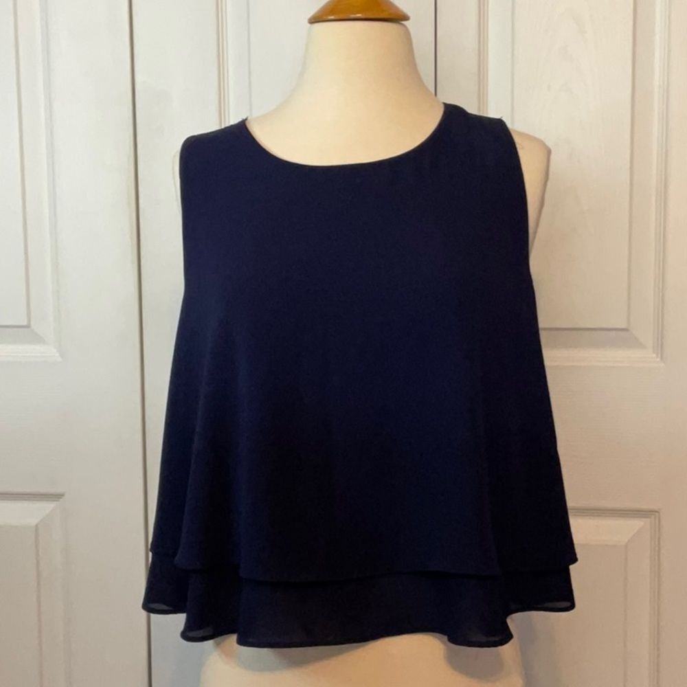 Bishop + Young Navy Blue Ruffle Sleeveless‎ Top Blouse Large